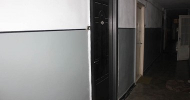 Ca în FILMELE DE GROAZĂ: găsit MORT în cadă! - 3