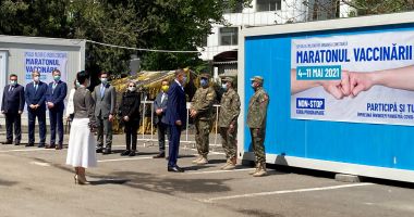 Stire din Social : Preşedintele Iohannis, apel la vaccinare, de la malul mării: „Nu trebuie să lăsăm garda jos!”