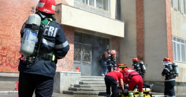 Stire din Eveniment : Pompierii demiși pentru șpagă, la judecată cu ISU Dobrogea. Vor să fie primiți înapoi