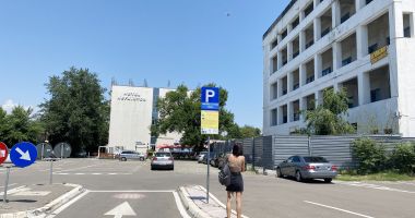 Parcare cu plată zi şi noapte, în staţiunea Mamaia. „Este o aberaţie!” - 2