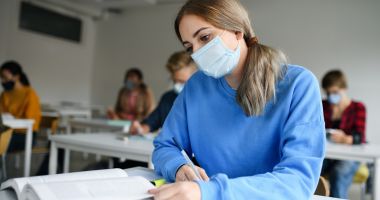 Pregătiri pentru a-i primi pe elevi la şcoală! „Nu trimiteţi copiii după adeverinţe!” - 2