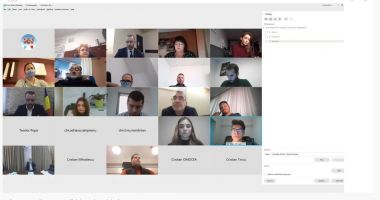 S-au contrat până au clacat! Elevii, lăsaţi fără burse în prag de sărbători - 2