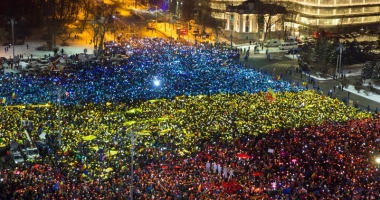Stire din Politică-Administrație : Zeci de mii de români, în stradă împotriva Guvernului Grindeanu