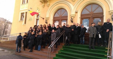 Protest al magistraților, la Constanța. "Se îngreunează lupta anticorupție și împotriva criminalității" - 4