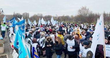 Sărăcia i-a scos în stradă pe angajaţii din Educaţie! "Avem buzunarele goale şi copii de crescut" - 2