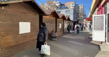 Protest în Piața Tomis 3. „Suntem obligați să închidem și, practic, nu mai avem din ce trăi!” - 4