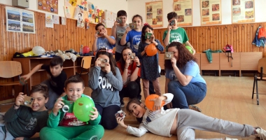 "A-i face copilului viața ușoară, ca părinte, înseamnă să-l educi, nu să-i oferi mulți bani, gadgeturi, mașină..." - 5
