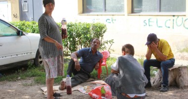 Șatrele de romi care au băgat în sperieți Constanța: "Ne-am săturat de balegă  și șobolani!" - 8