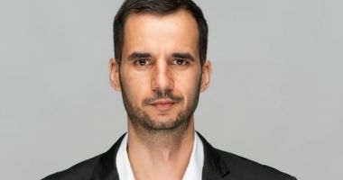 Reclamele de pe faţadele clădirilor, avizate de specialişti. „Peisajul urban arată ca o sorcovă” - 2