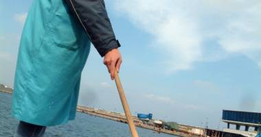 La pușcărie sau la măturat străzi? Infractorii scapă de temniță dacă muncesc în folosul comunității - 3