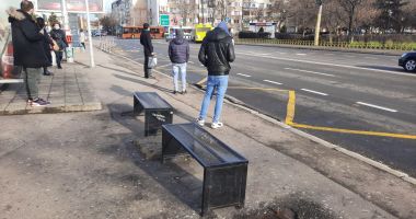Dispar refugiile din stațiile de autobuz. Călătorii, lăsați în ploaie? - 3