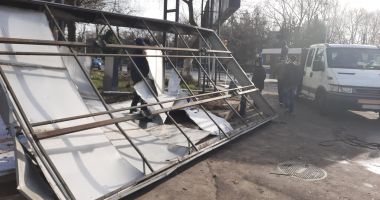 Dispar refugiile din stațiile de autobuz. Călătorii, lăsați în ploaie? - 4