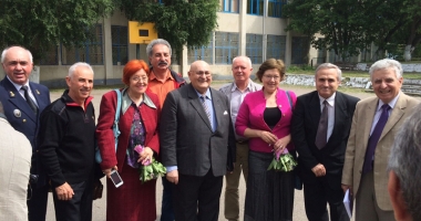 Stire din Cultură-Educație : "Am rămas cu un gol între școala primară și învățământul superior"