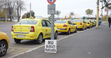 Taximetriștii din Constanța, costumaţi și parfumați! Dispar pantalonii scurți și șlapii - 2