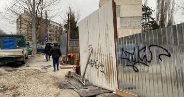 Supărare mare în cartierul Tomis Nord! „Ne iau fiecare bucăţică de spaţiu verde!” - 2