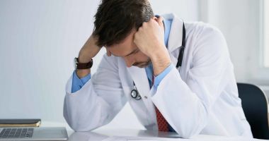 Au vrut să fie medici, iar acum fug de posturile ce li se oferă - 3