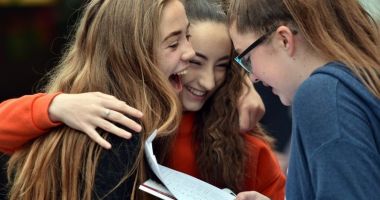 Stire din Cultură-Educație : Șase șefi de promoție constănțeni și-au confirmat valoarea cu mediile de 10 obținute la Evaluarea Națională