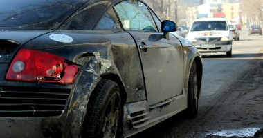 Stire din Eveniment : STUPIZENII pe ȘOSEA / Cele mai NEOBIȘNUITE SITUAȚII din traficul constănțean