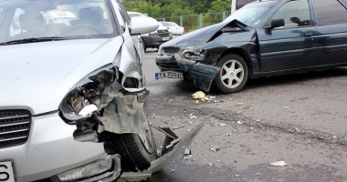 Stire din Eveniment : ĂȘTIA ÎȘI BAT JOC DE ȘOFERI. Se cred mai presus de LEGE!