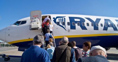 Stire din Actualitate : Ryanair obligă pasagerii cu pașaport sud-african să facă un test cu limba asociată apartheidului