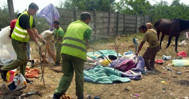 Poliția a evacuat șatra care teroriza zona Far! - 9