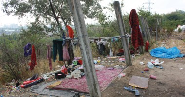 Poliția a evacuat șatra care teroriza zona Far! - 4