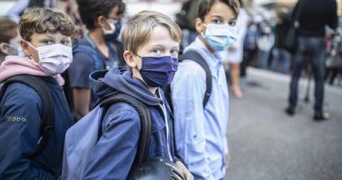 Stire din Cultură-Educație : Semestru nou, scenarii noi. De luni, 17 ianuarie, toți elevii se întorc în bănci