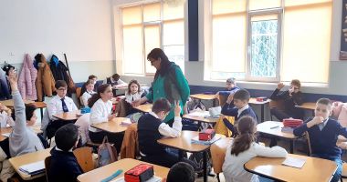 Ce știu despre război, la doar 10 ani, elevii Școlii 18. "Prea mulți oameni trebuie să trăiască cu frică" - 2