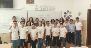 Prof. Iris Sarchizian: "Promovăm inovarea didactică, iar lecțiile inedite sunt adevărate modele pentru toți colegii din breaslă" - 2