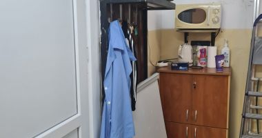 Culmea învățământului! La Școala 39, părinții solicită un container în locul unei încăperi insalubre - 5