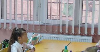 Culmea învățământului! La Școala 39, părinții solicită un container în locul unei încăperi insalubre - 3