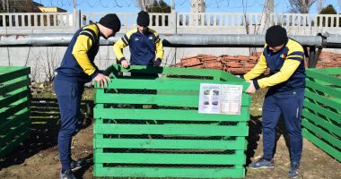 Stire din Eveniment : Şcoala Militară de Maiştri Militari, prima unitate care face compost din resturile alimentare de la popotă