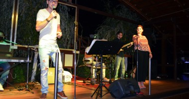 Stire din Diverse : La Scoica Land - relaxare și rafinament, pe muzică de excepție