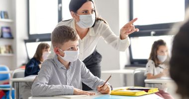 Stire din Cultură-Educație : Pregătiri pentru școală. Ce scenariu vor adopta unităţile de învăţământ constănţene