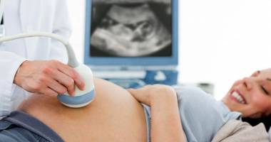 Stire din Sănătate : Chiar și femeile sănătoase pot naște copii cu malformații. Testele care indică posibilele probleme