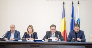 Consilierii judeţeni de la malul mării au votat. Paul Andreescu, cetăţean de onoare al judeţului Constanţa - 3