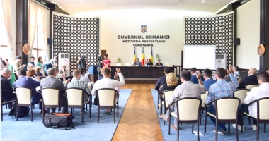 Stire din Politică-Administrație : Consilierii locali, convocați la ședință. Aleșii vor stabili prețul gigacaloriei