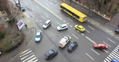 Sens giratoriu în intersecția Lăpușneanu cu N. Iorga. Când va fi gata și cum va afecta circulația - 10
