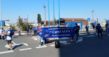 Sindicaliștii protestatari cer demisia conducerii companiei Constanța South Container Terminal - 7