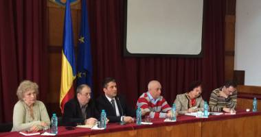 Ruptură în învățământul constănțean. Dascălii, "mituiți" cu tichete cadou sau vacanțe la Predeal - 2