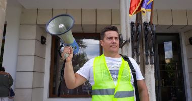 Stire din Economie : Sindicatele au declanșat ofensiva negocierilor colective în industria portuară