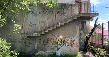 Chiar nu mai interesează pe nimeni? A scăpat de la demolare, dar nu şi de şobolani! - 7