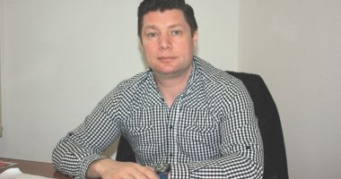 Stire din Politică-Administrație : Primarul Iulian Soceanu anunță modernizări la Techirghiol. „Elevii trebuie să beneficieze de cele mai bune condiţii”