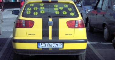 Stire din Eveniment : Șoferii începători ar putea fi obligați să conducă doar cu însoțitor
