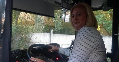 Stăpânele autobuzelor de la RATC. "Unii ne trimit la cratiță, alții fac poze cu noi!" - 2