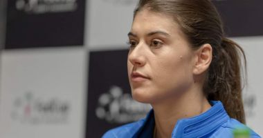 Stire din Sport : De ce vă bateţi joc de Sorana? Tenismena noastră, clipe de coşmar în Australia