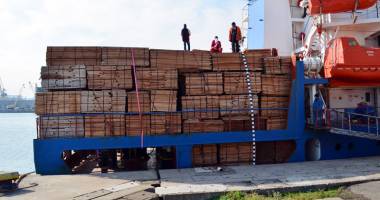Stire din Eveniment : Spălare de bani în portul Constanța. Două nave au fost reținute