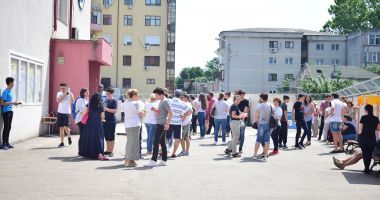 „Spartacus pentru educaţie”. Protest inedit în prima zi de şcoală