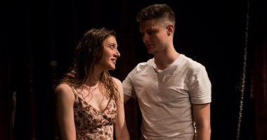 Nu știți ce să faceți la sfârșit de săptămână? Mergeți la un spectacol de teatru! - 3