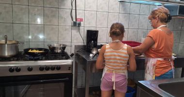 Copiii din Casa "Speranța" sunt minunaţi, dar abandonaţi. A ajuns la centru după ce i-a murit mama - 5